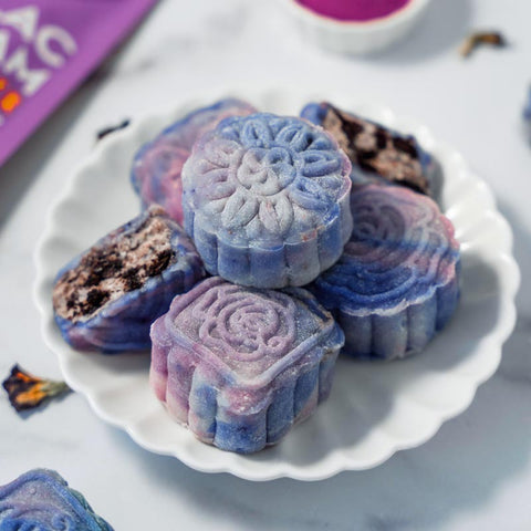 Galaxy Snowskin Mooncakes