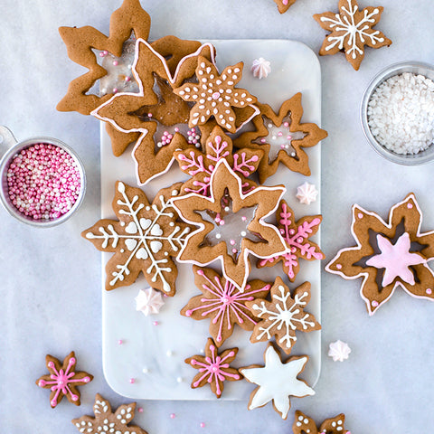 Snowflakes Gingerbread Cookies with Pink Pitaya Glaze